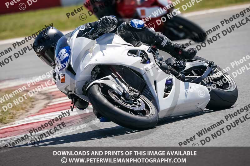 donington no limits trackday;donington park photographs;donington trackday photographs;no limits trackdays;peter wileman photography;trackday digital images;trackday photos